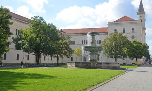 1677234522772205.jpg lmu-munich-university.jpg